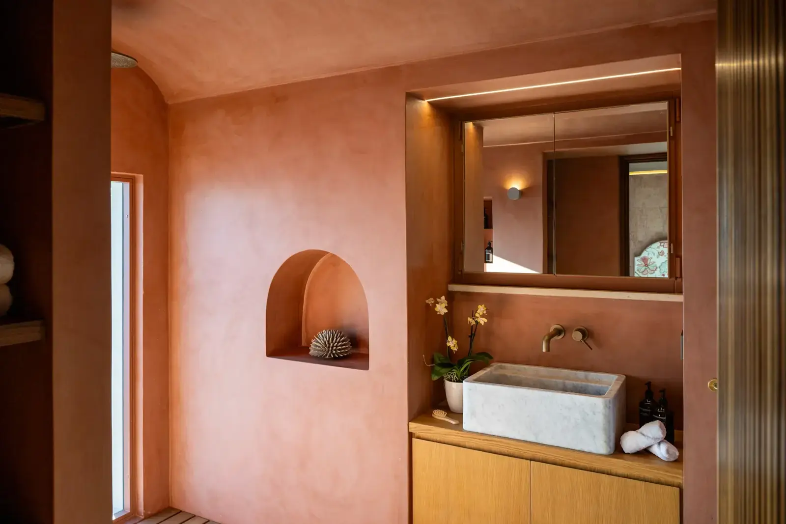 Lavabo e specchio